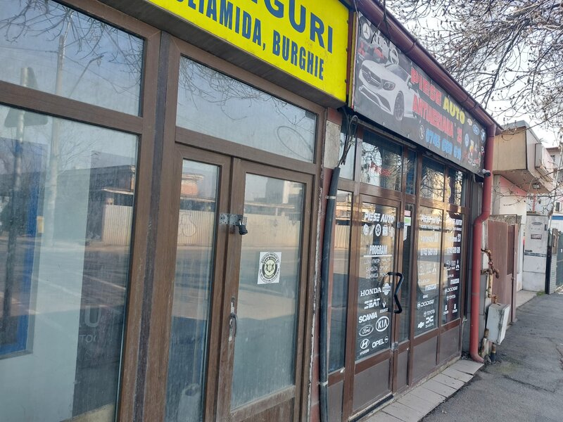 Antiaeriana, spatiu comercial cu vad, ideal investitie